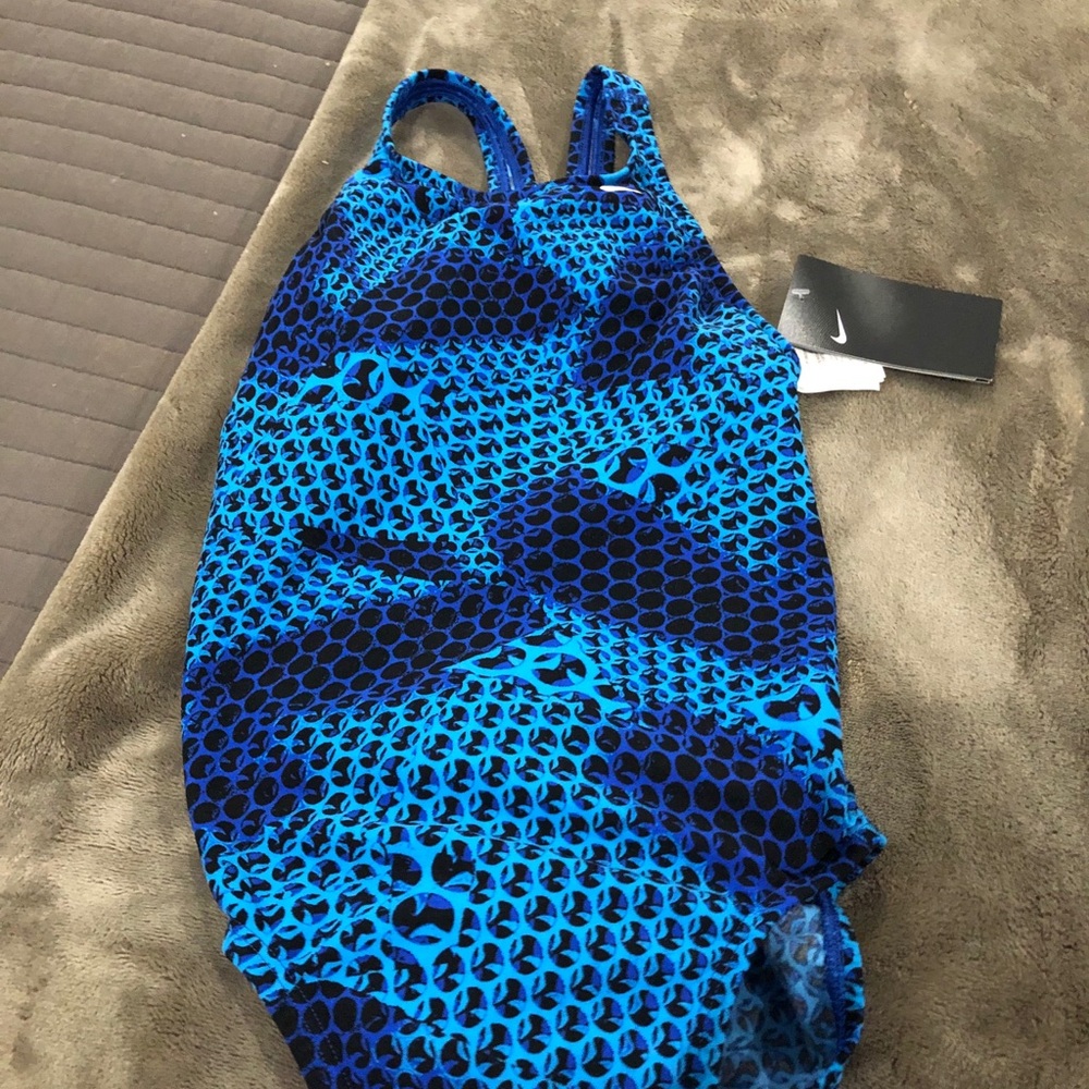 Nike girls bathing suit size 12